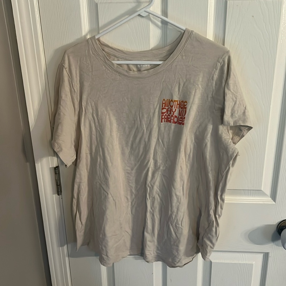 old navy “another day in paradise” tshirt size XXL